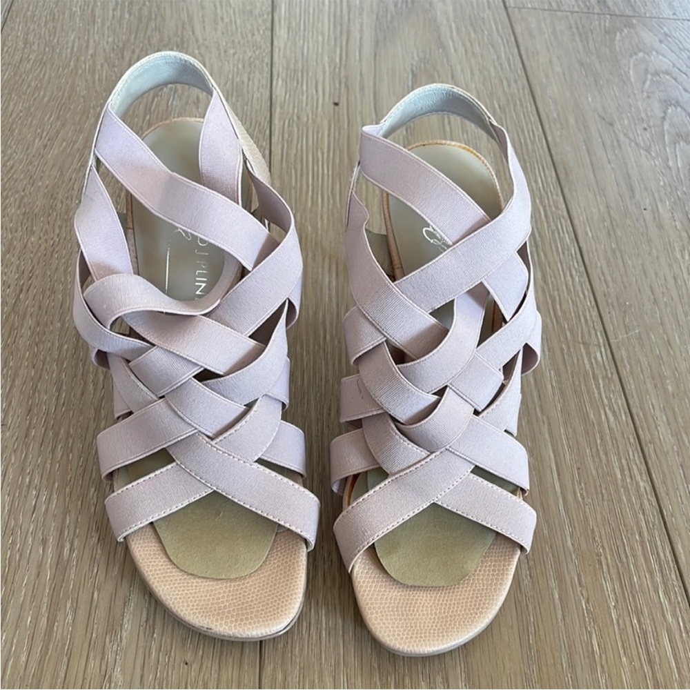 5 for $25🎈Donald J.Pliner”Maddie”baby pink strappy heels